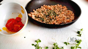 Maccheroni genovesi al ragù di salmone Preparazione ingredienti